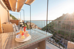 L' Attico GIALLO ORO di Giulia Manarola